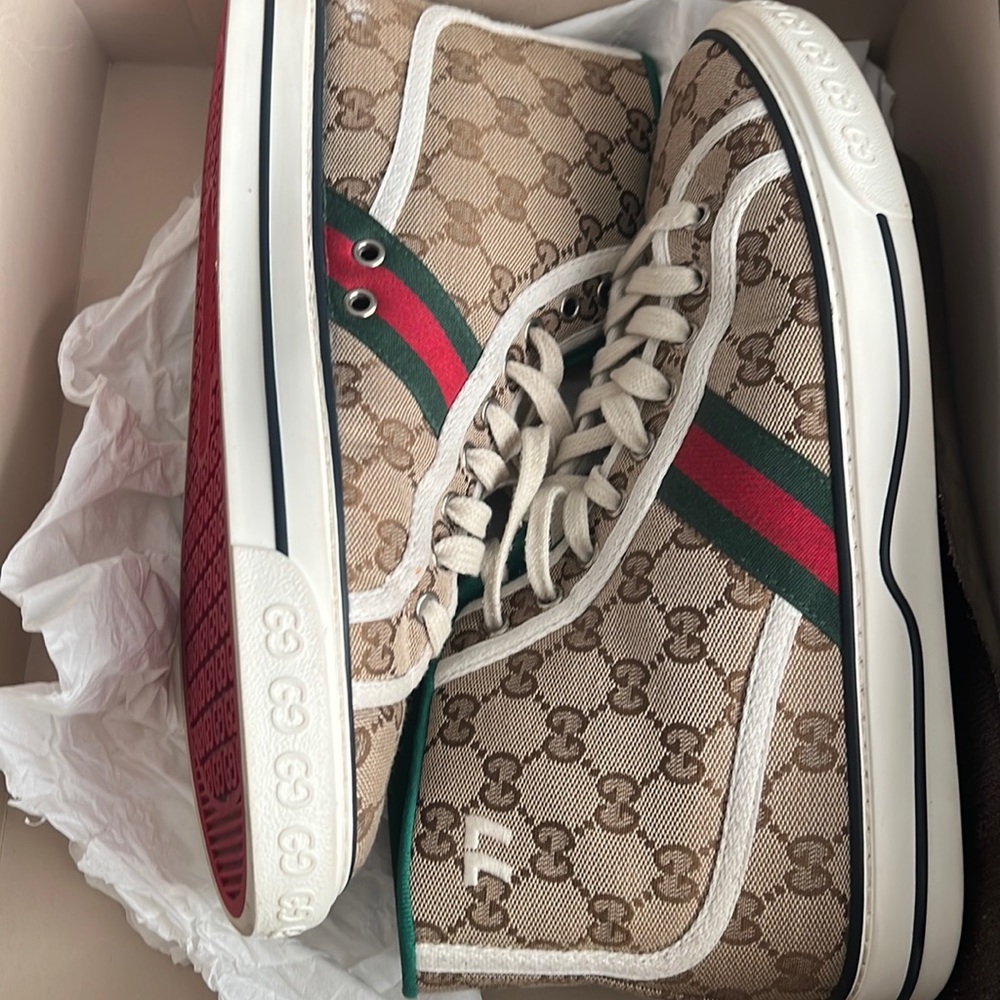 Gucci shoes